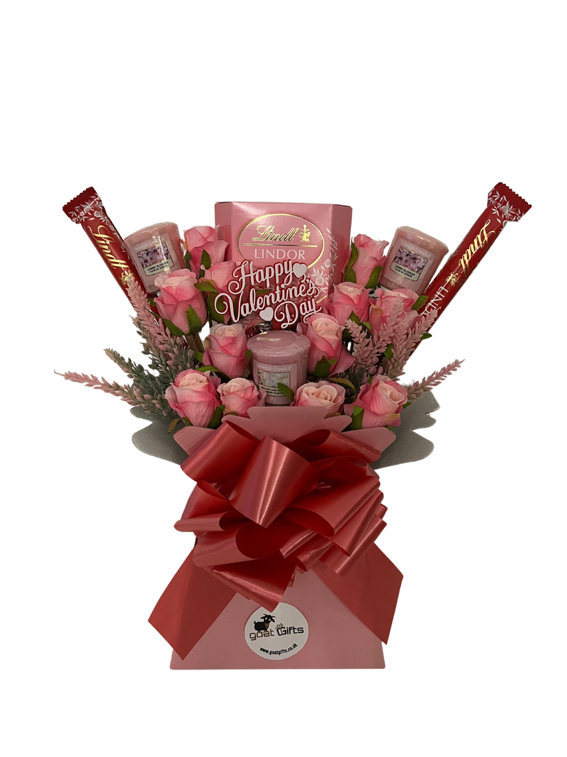 Lindt Lindor Milk & Strawberries & Cream With Yankee Candles Valentine&