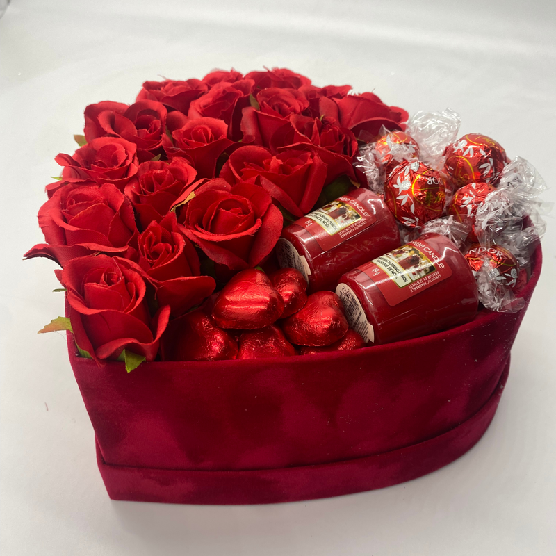 Lindt Lindor, Yankee Candle and Roses Valentine&