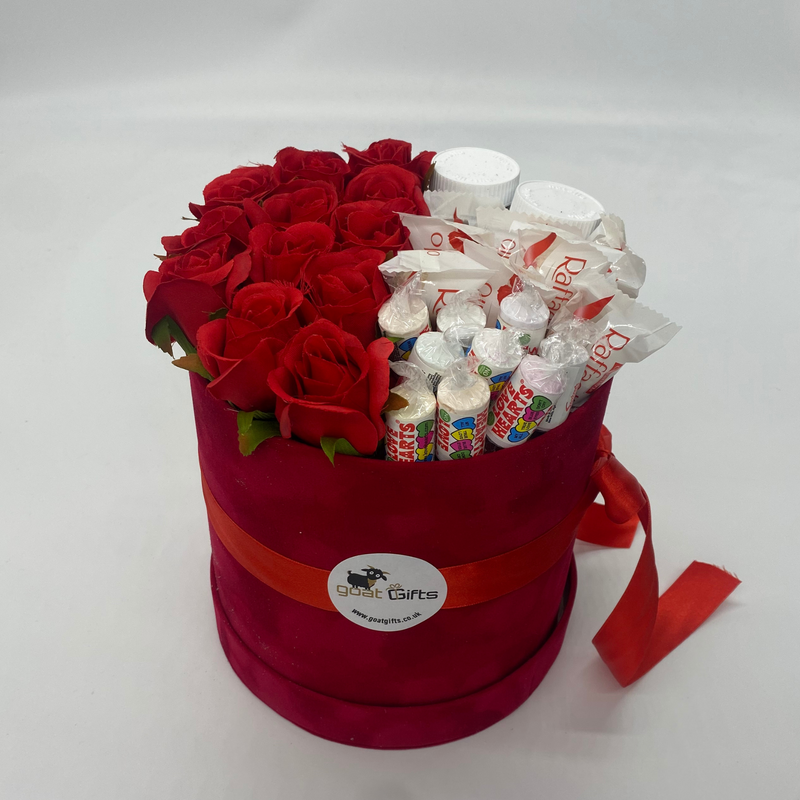Raffaello, Love Hearts, Nutella & Roses Red Velvet Hat Box