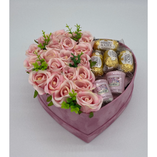 Velvet Hat Box Gift Ferrero Rocher, Yankee Candles & Roses