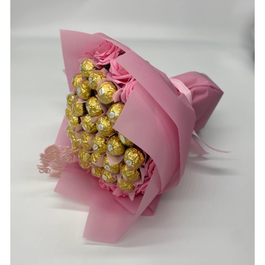 Mother’s Day Ferrero Rocher Chocolate & Flowers Hand-Tied Bouquet Gift
